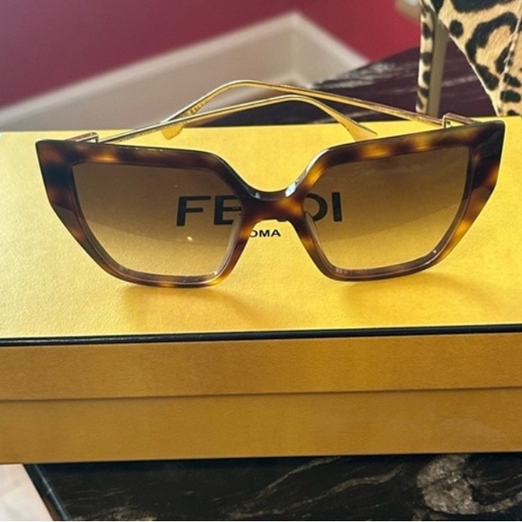 Authentic Fendi Brown Tortoise Sunglasses